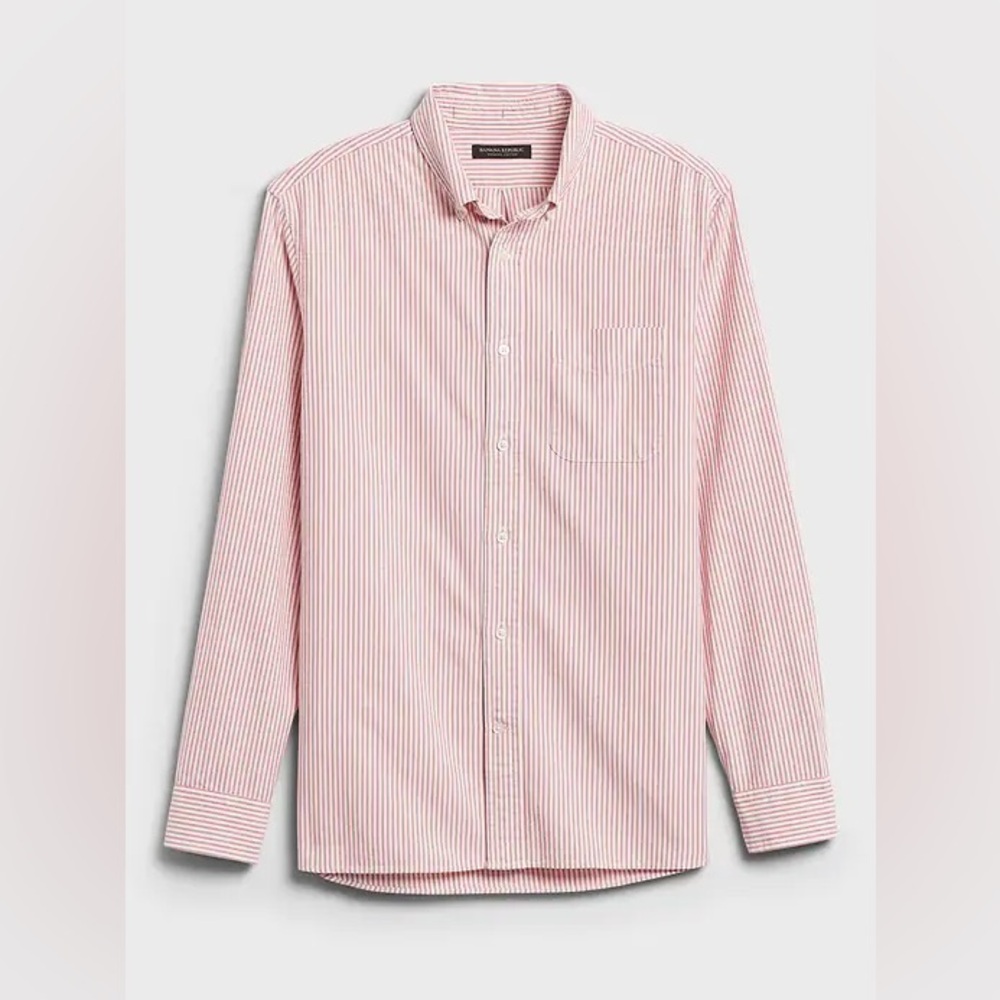 Banana Republic Men's Red and White Striped Shirt - Size Large